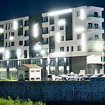 Riverside นิส ภายนอก รูปภาพ